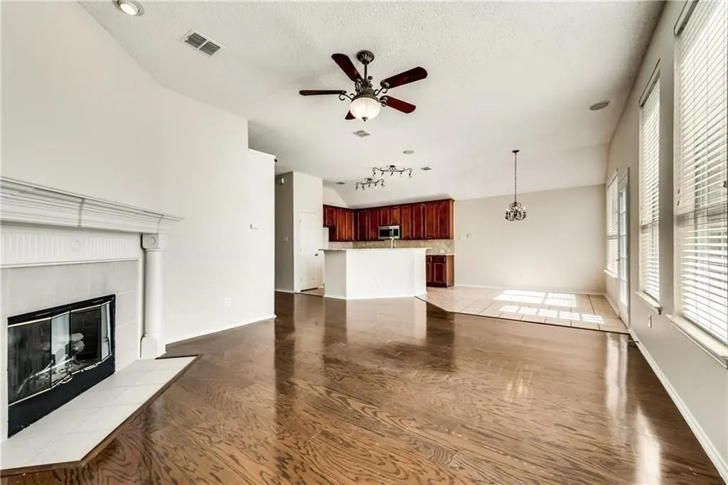 6204 Autumnwood Drive