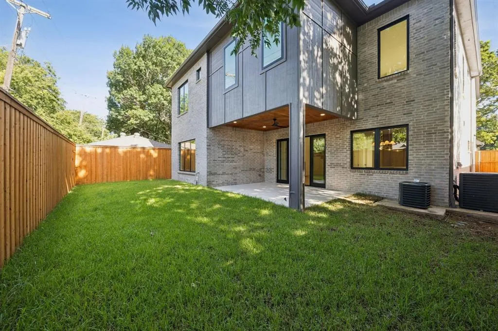 6222 Anita Street