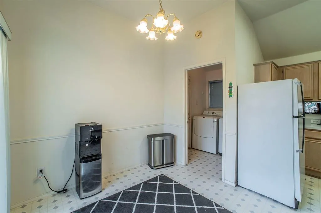 3841 Pine Valley Drive