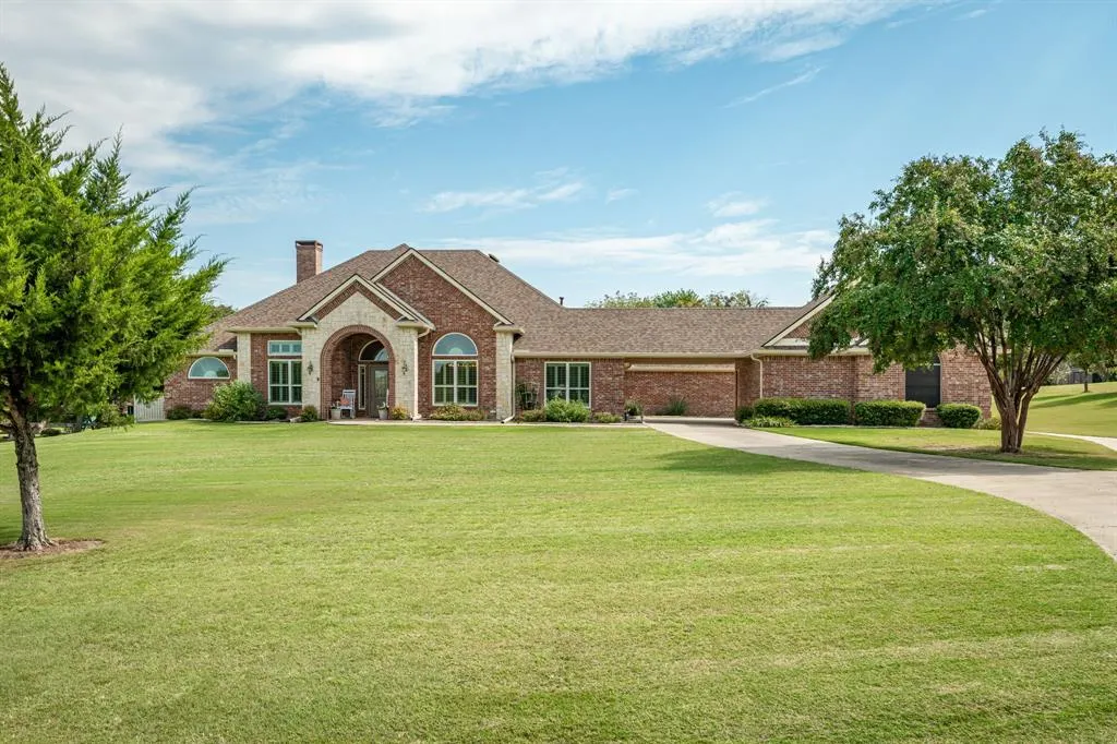 77 Trailridge Drive