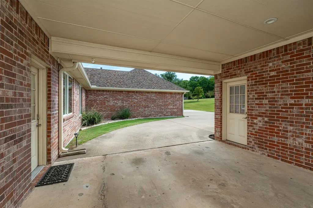 77 Trailridge Drive