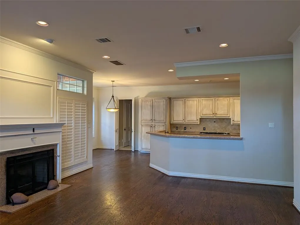 5013 Southern Hills Drive