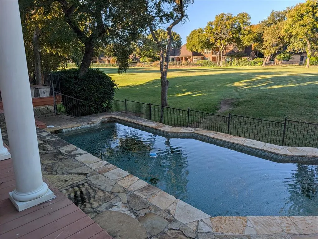 5013 Southern Hills Drive