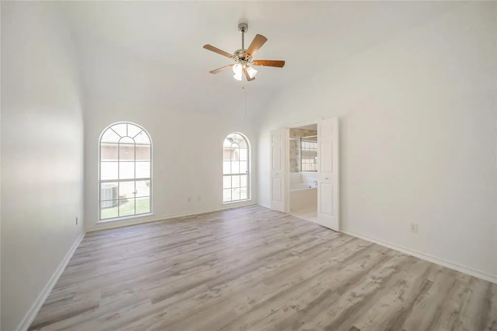 4824 Holly Berry Drive