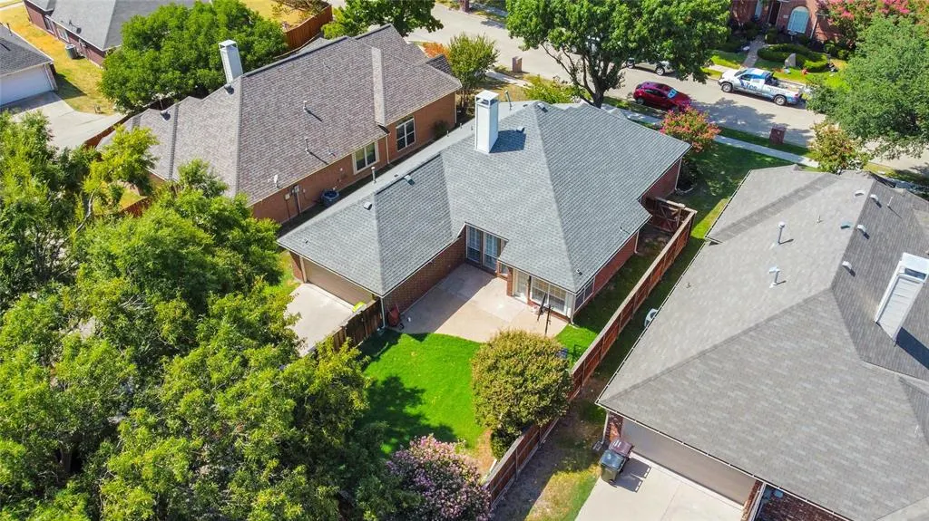 4824 Holly Berry Drive