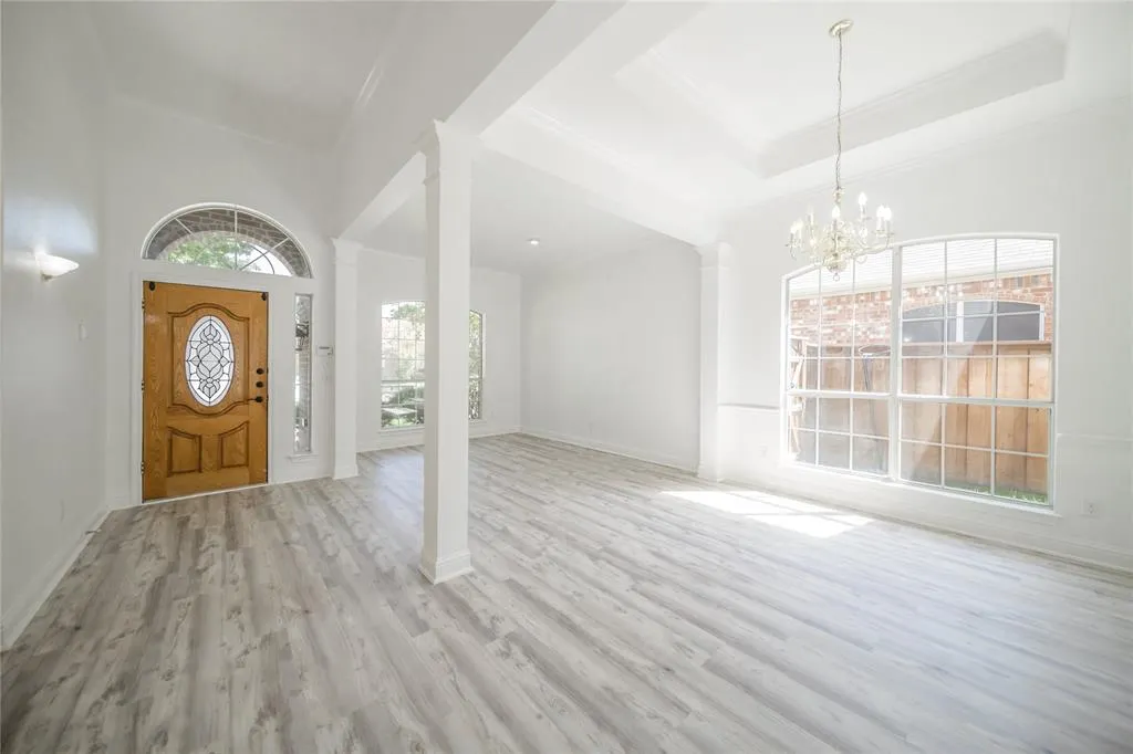 4824 Holly Berry Drive