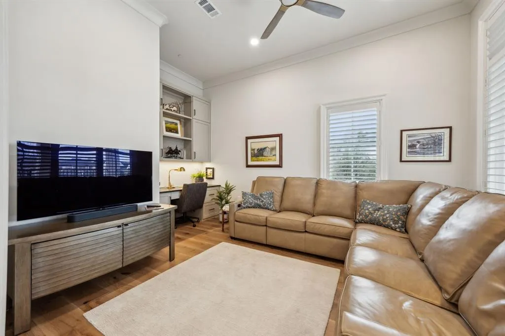 6801 Corporate Drive, #B1