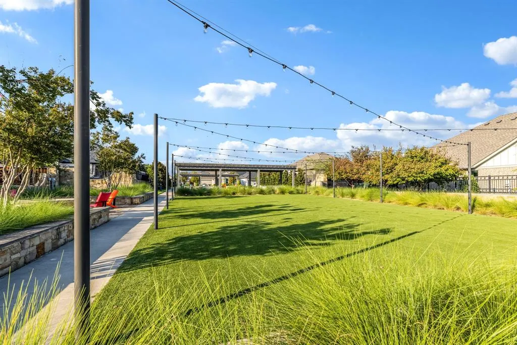 1302 Shorefront Drive