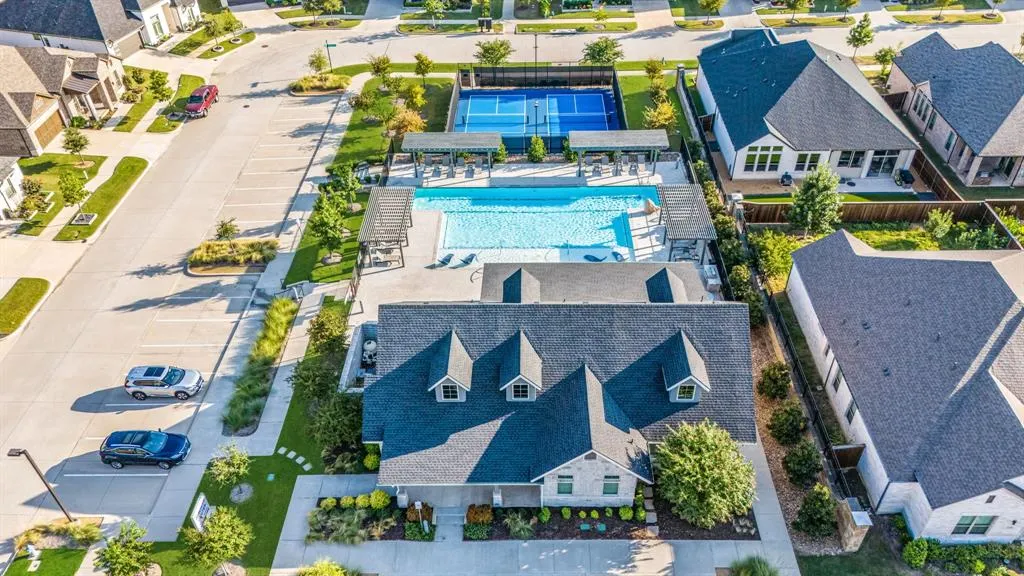 1302 Shorefront Drive