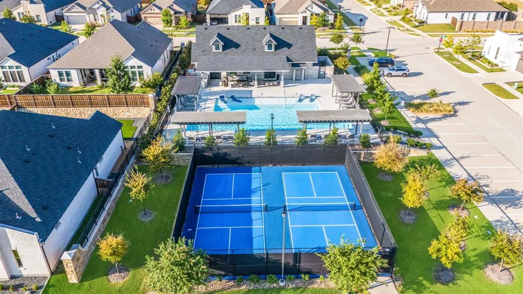 1302 Shorefront Drive