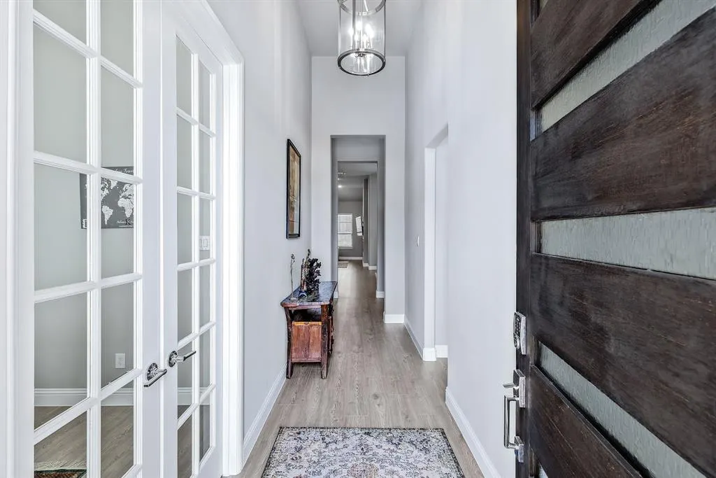 1302 Shorefront Drive