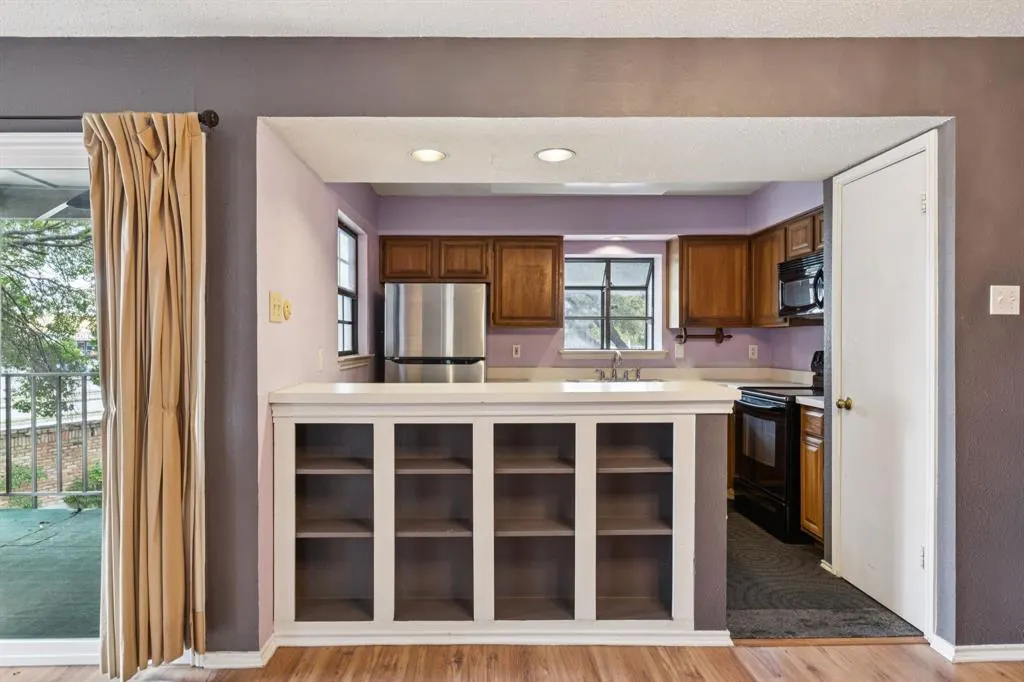 15221 Berry Trail, #1302