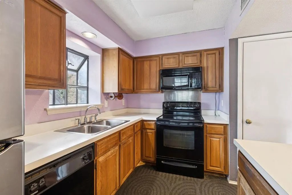 15221 Berry Trail, #1302