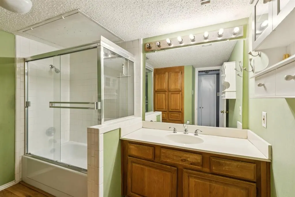 15221 Berry Trail, #1302