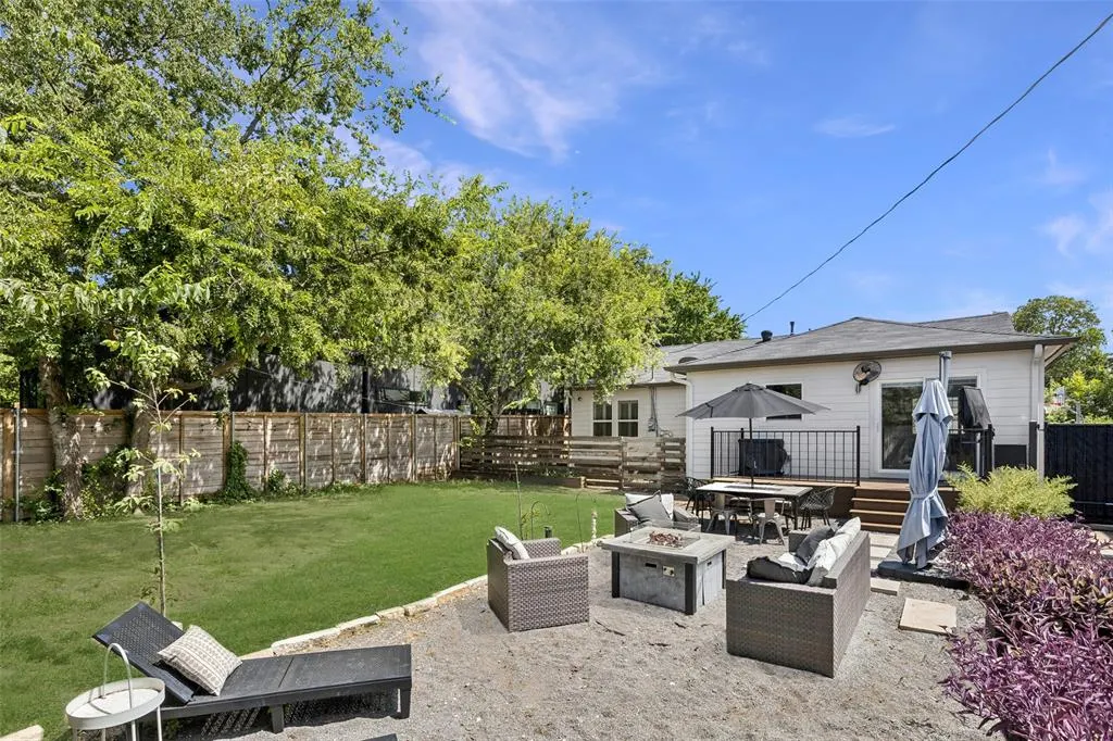 3875 Highgrove Drive