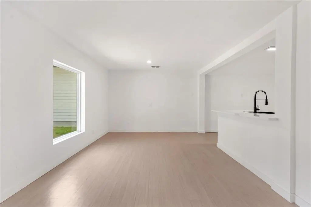 8724 Dunlap Drive