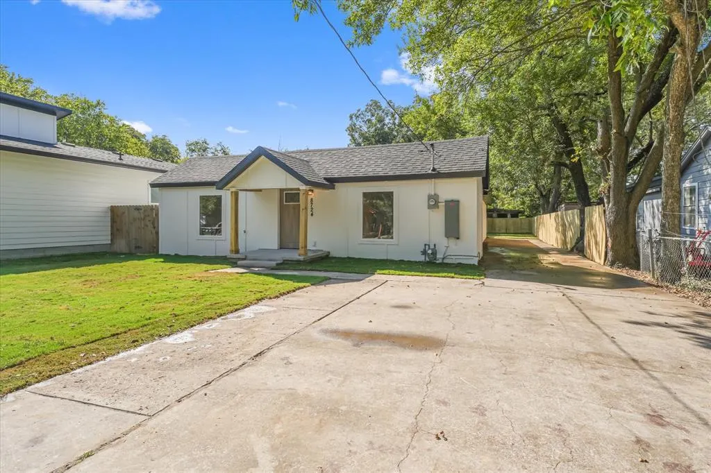 8724 Dunlap Drive