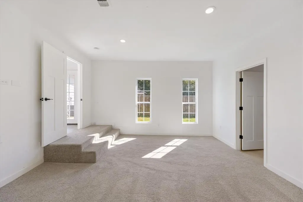 8724 Dunlap Drive