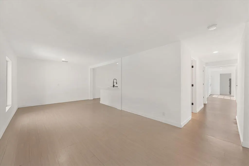 8724 Dunlap Drive