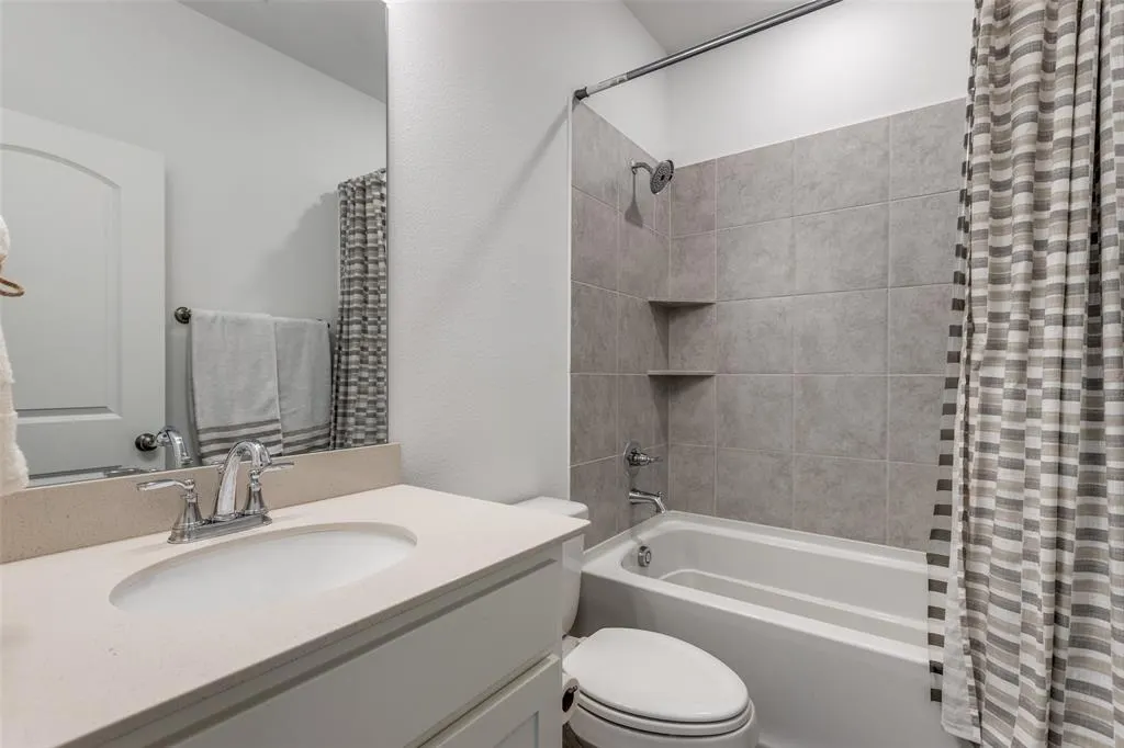 7245 Sprangletop Street