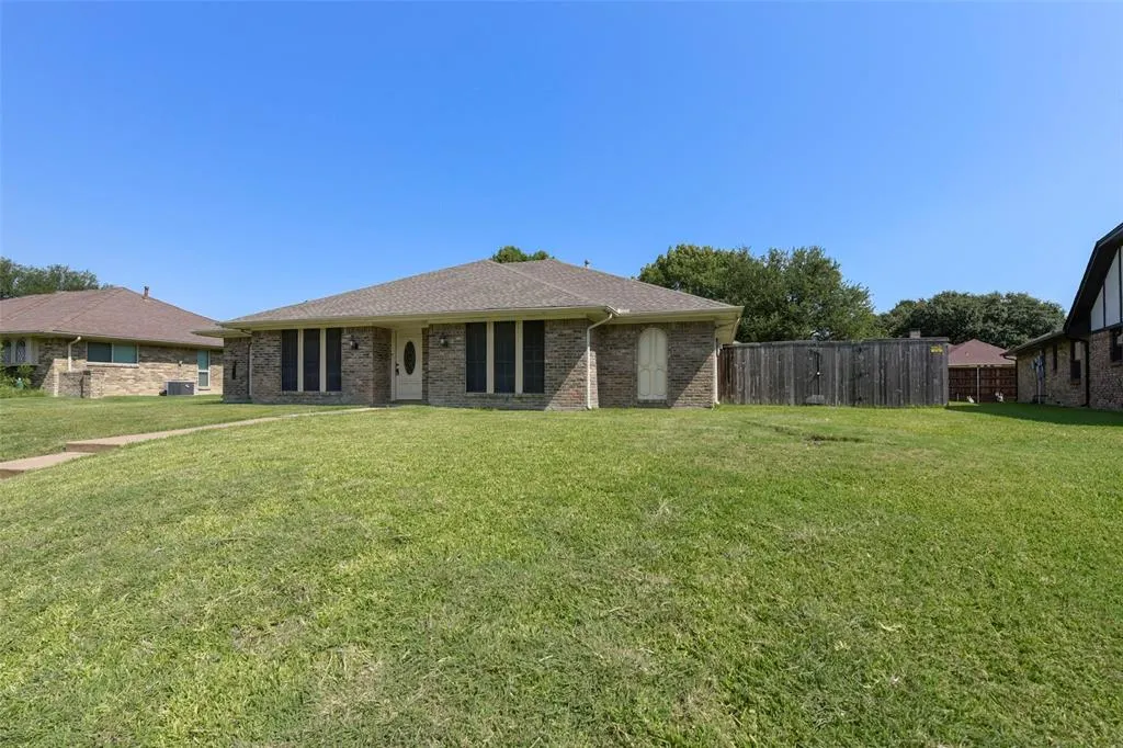 1017 Clinton Drive