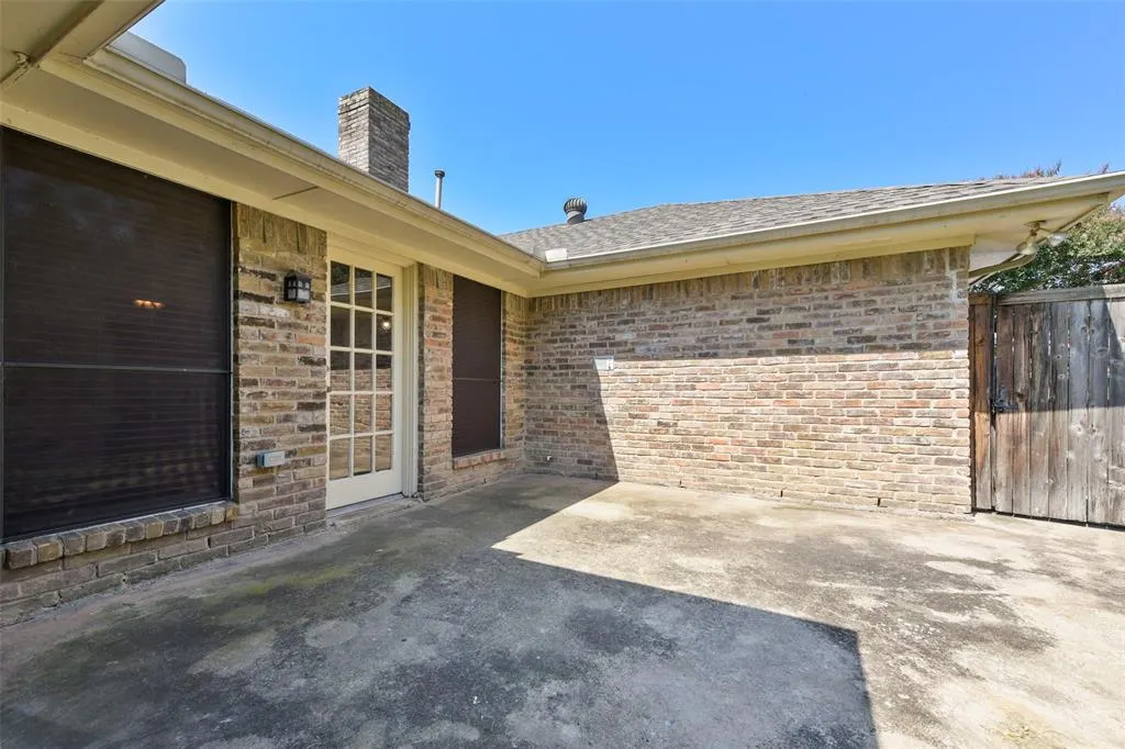 1017 Clinton Drive
