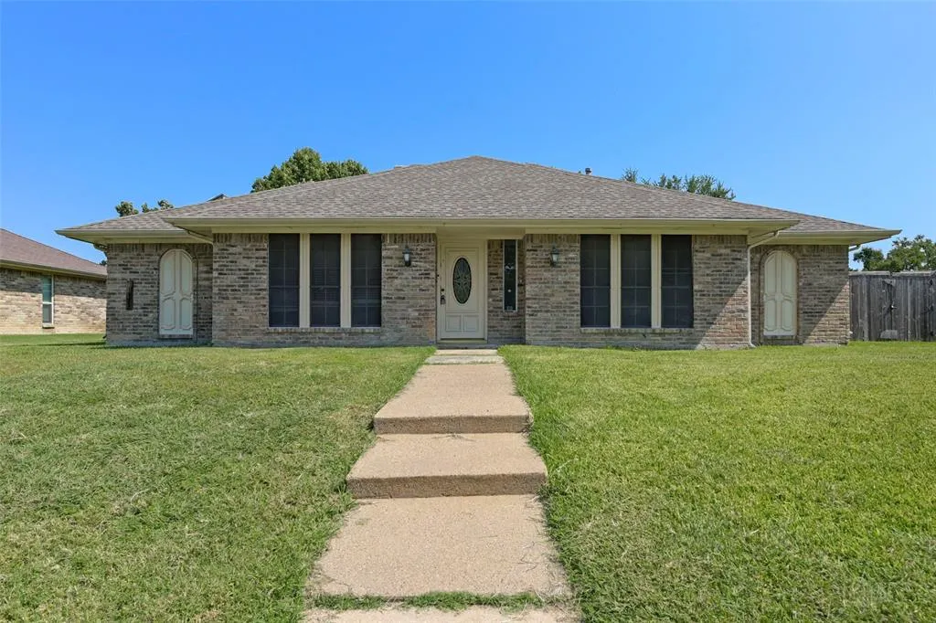 1017 Clinton Drive