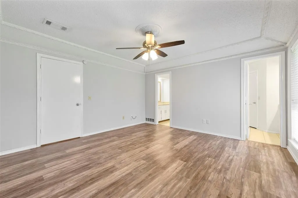 1017 Clinton Drive