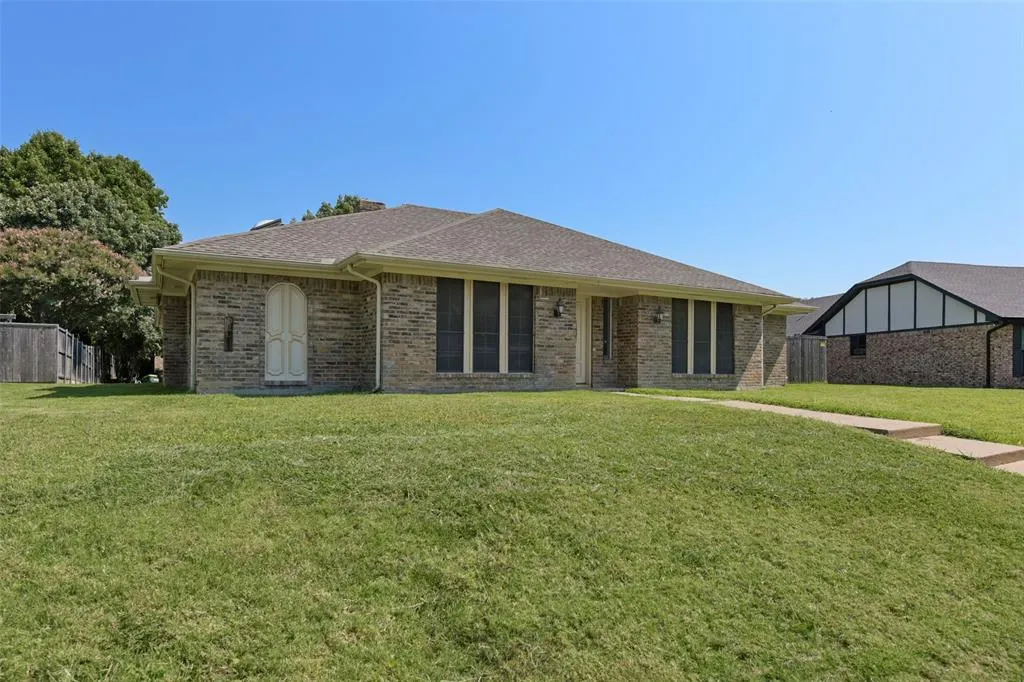 1017 Clinton Drive