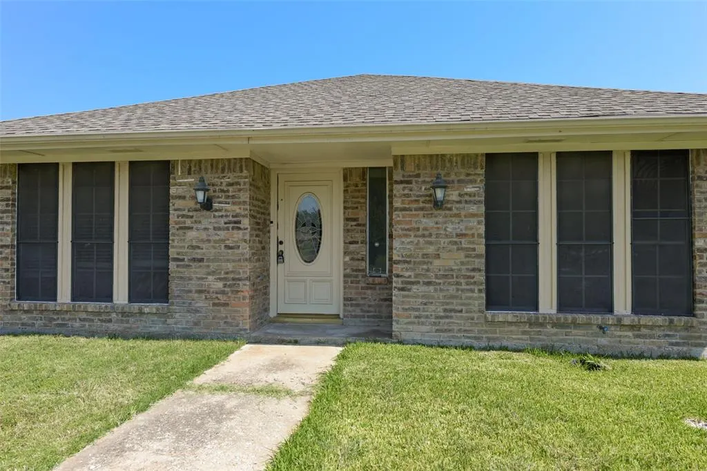 1017 Clinton Drive