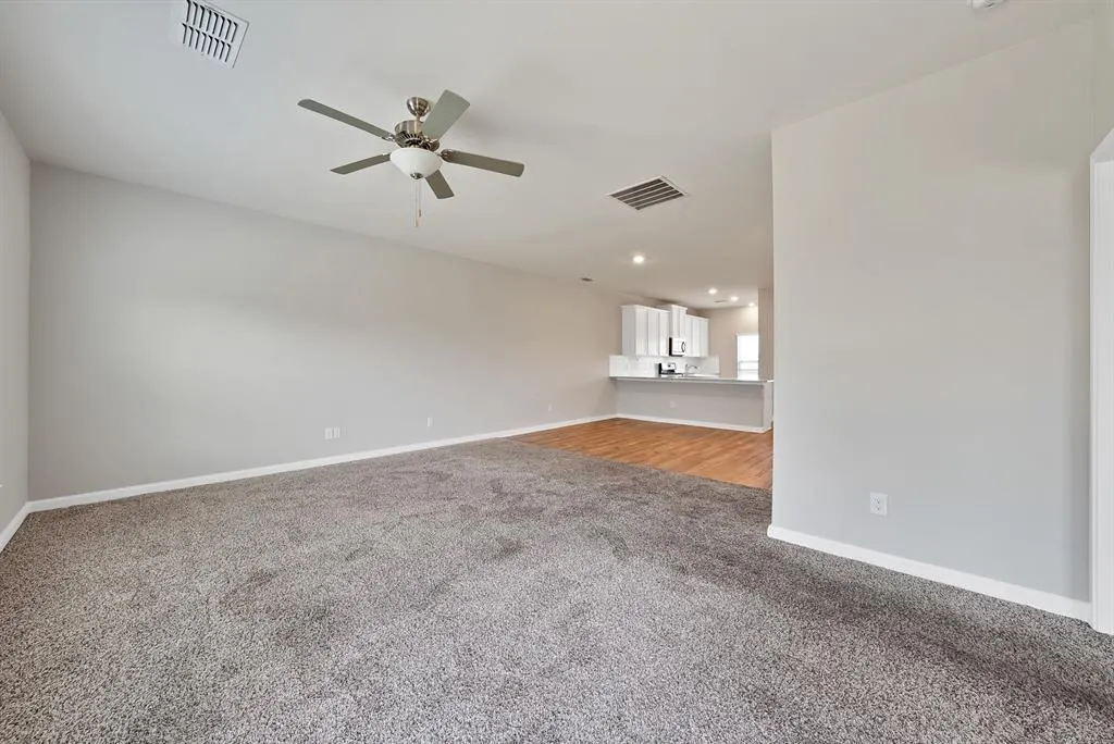 2121 Yarbrough Drive
