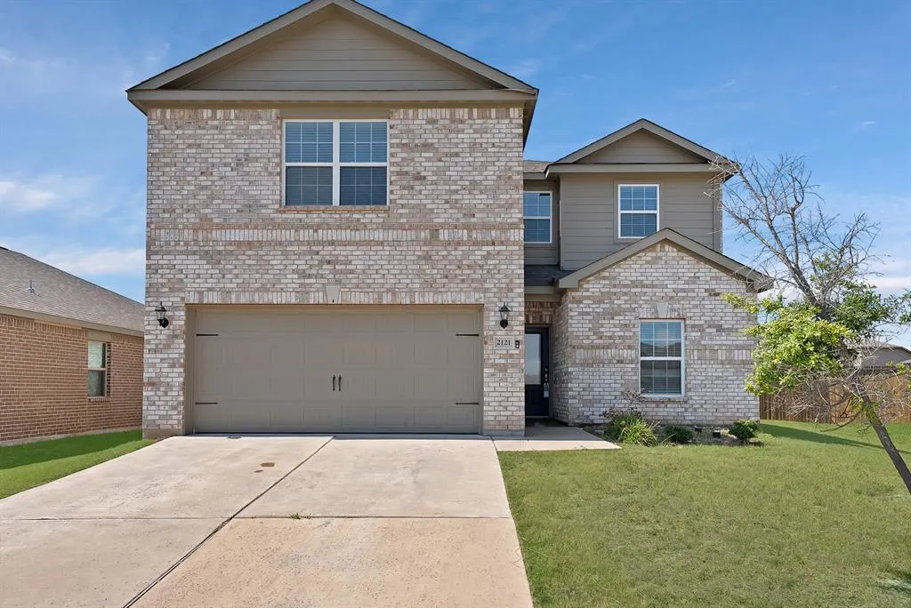 2121 Yarbrough Drive
