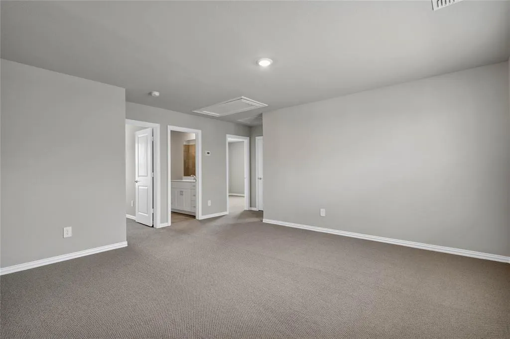 421 Willet Drive