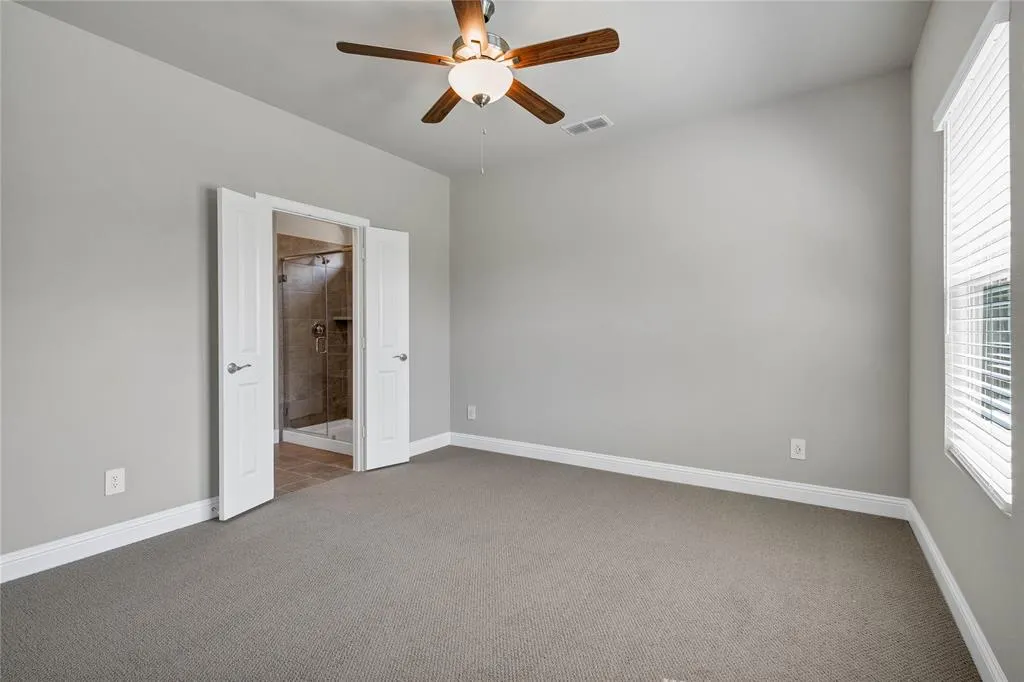 421 Willet Drive
