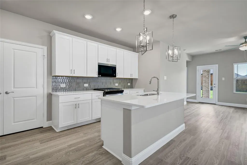 421 Willet Drive