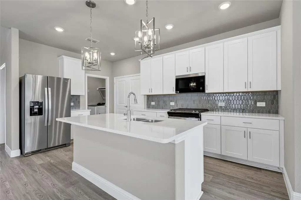 421 Willet Drive