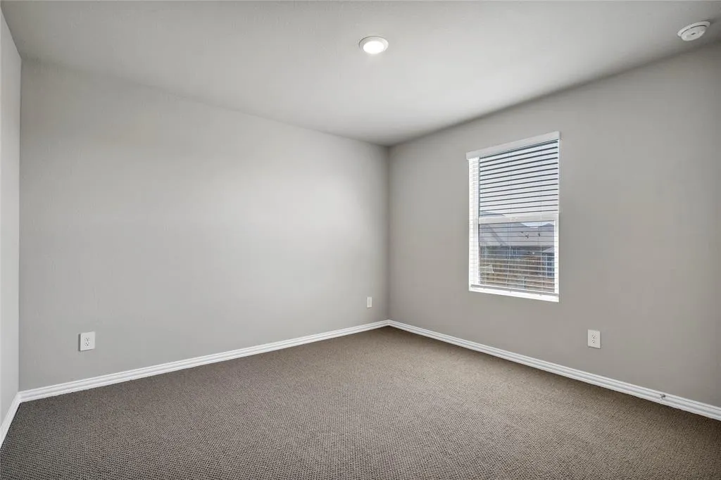 421 Willet Drive