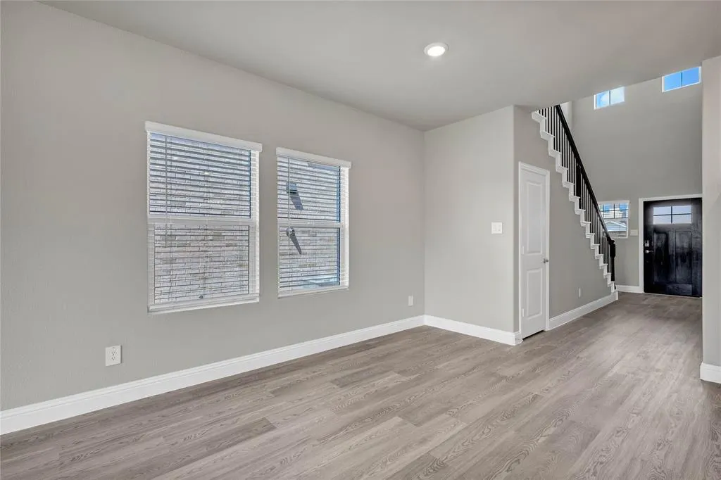 421 Willet Drive