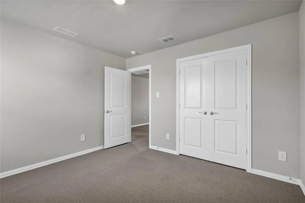 421 Willet Drive