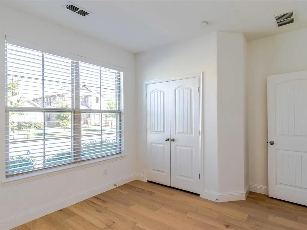 1700 Meadow Trail Lane