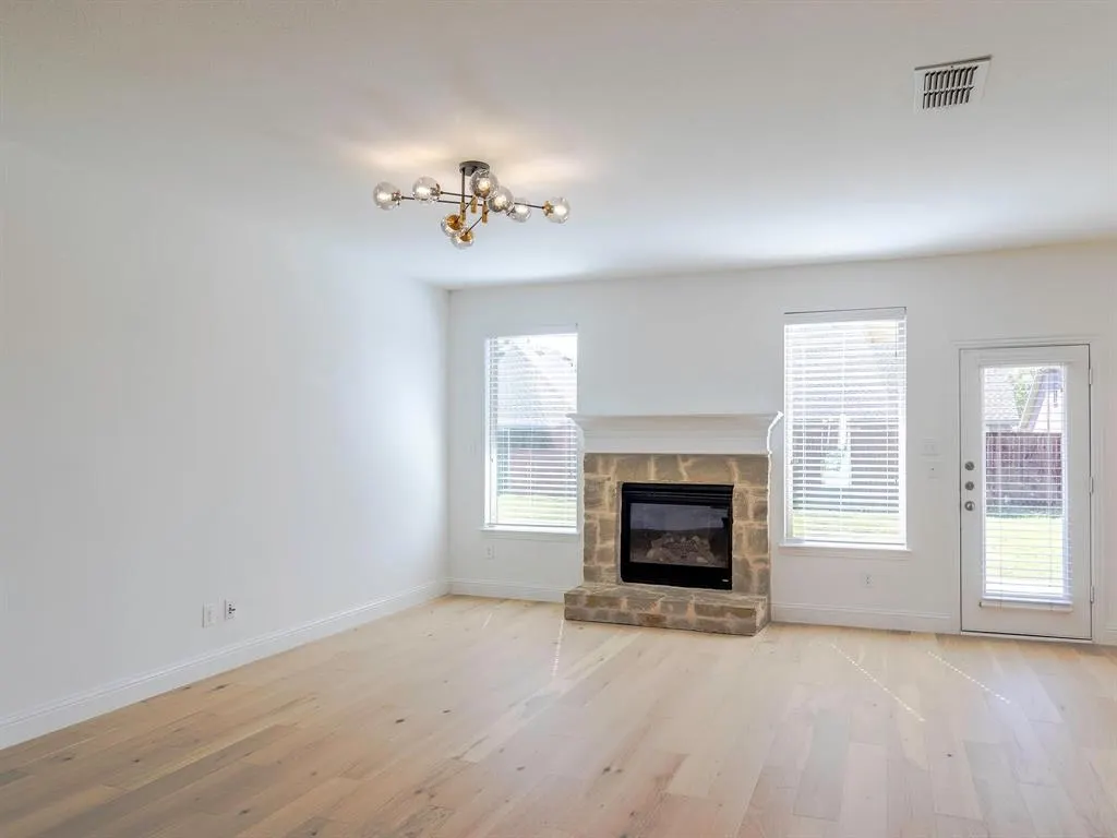1700 Meadow Trail Lane