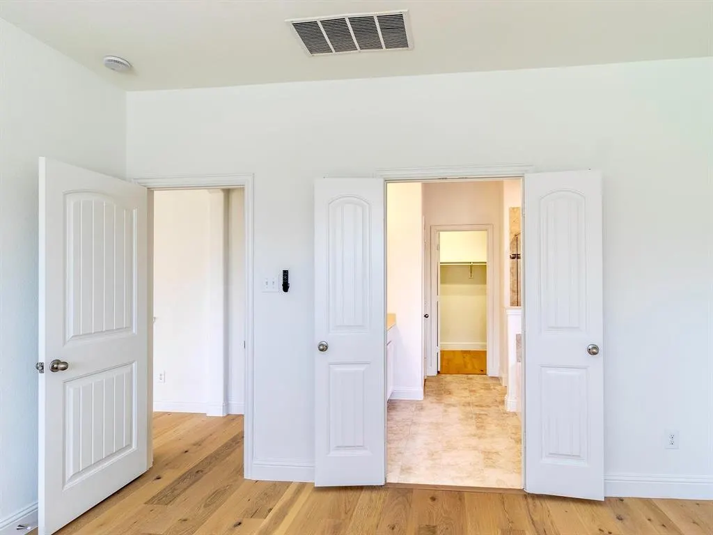 1700 Meadow Trail Lane