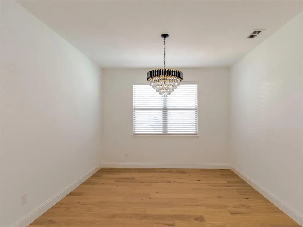 1700 Meadow Trail Lane