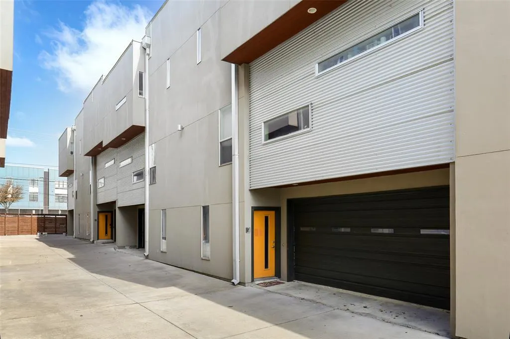 5205 Capitol Avenue, #8