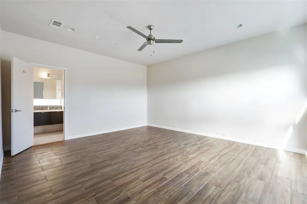 5205 Capitol Avenue, #8