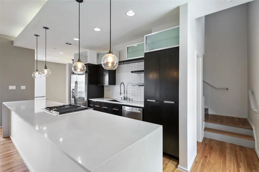 5205 Capitol Avenue, #8
