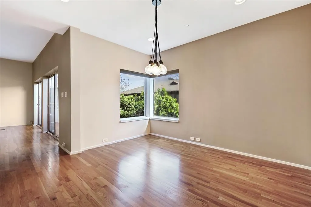 5205 Capitol Avenue, #8