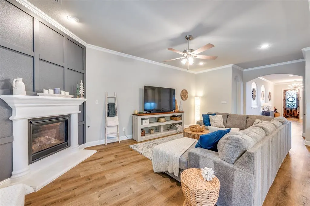 4124 Angelina Drive