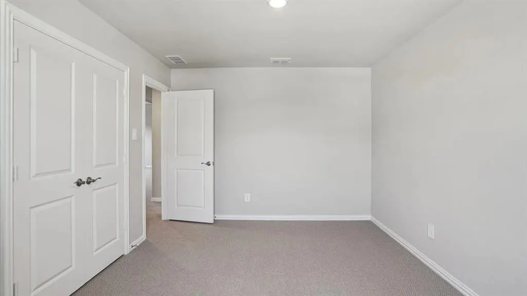 504 Willet Drive