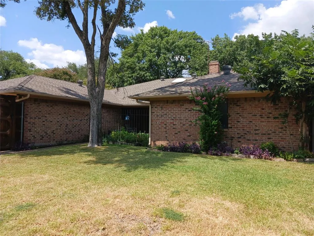 2206 Blue Cypress Drive